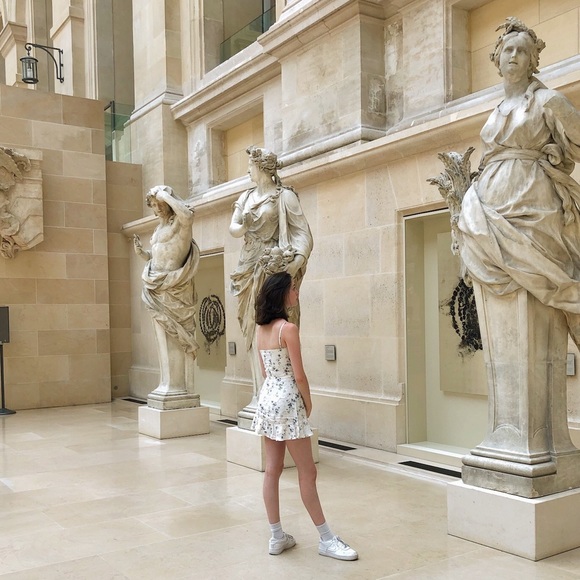 Meet your Posher, Cam - Picture 2 of 4